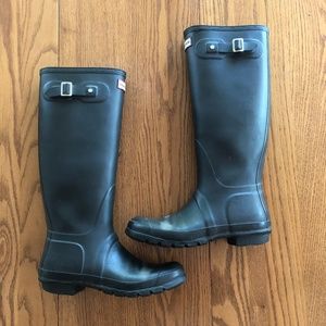 Hunter Women's Grey Tall Rain Boots in Dark Slate